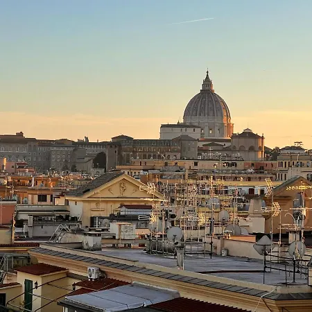 Vatican Sky View Spa Apartment By Rhr-3
